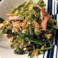 ベティ３'s cooksnap of when they made 空心菜・ベーコン・卵のにんにく炒め.