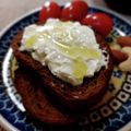 yukitarooo's cooksnap of when they made 水切りヨーグルトdeオリーブ油トースト＊.