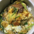 novia_k's cooksnap of when they made さんまの蒲焼と鯖の水煮缶の卵とじ丼.