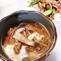 クックE662AA☆'s cooksnap of when they made モヤシと椎茸の鶏ガラスープ.