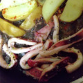 xyzクック's cooksnap of when they made イカとポテトのアヒージョ.
