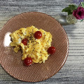 Laufen's cooksnap of when they made トマトと卵のふんわりハーブ炒め.