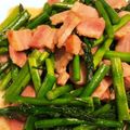 ちゃちゃふく's cooksnap of when they made アスパラときのこのガリバター炒め.