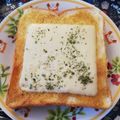 ☆hikonyan☆'s cooksnap of when they made カレーマヨチーズトースト.