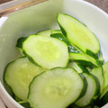 ぷーとんR's cooksnap of when they made 簡単！きゅうりの漬物！切って漬けるだけ！.