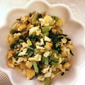 ♡mkwm♡'s cooksnap of when they made 大根の葉と油揚げのにんにくバター醤油炒め.