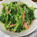 ＊YuA＊'s cooksnap of when they made 水菜とカニかまのおひたし.