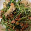 おかすんよ's cooksnap of when they made 旬の香り！にんじんの葉と油揚げのゴマ炒め.