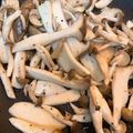 Korosuke10's cooksnap of when they made エリンギとシメジのガーリックソテー.