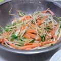 ふ9み's cooksnap of when they made 水菜･ﾓﾔｼ･人参のﾏﾖﾎﾟﾝ和え.