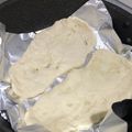ユカtoマオマオ's cooksnap of when they made フライパンで簡単☆ふんわりナン風パン.