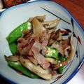 ちゃぴこぱん's cooksnap of when they made 温サラダ？オクラと舞茸のベーコンソテー！.