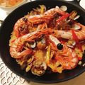 yesmama's cooksnap of when they made フライパンで簡単♪魚介とトマトのパエリア.