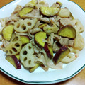 55才のおじさん's cooksnap of when they made れんこんとさつま芋と豚肉のオイスター炒め.