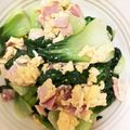 Phamvandon's cooksnap of when they made チンゲンサイ、ベーコン、卵の炒め物.