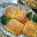 ☆ウマウマ亭☆'s cooksnap of when they made 油揚げの明太ポテト詰め焼き.