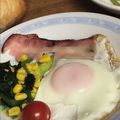 クックZ8J4H4☆'s cooksnap of when they made NEO目玉焼き！でベーコンエッグ.