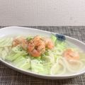 horseland's cooksnap of when they made キャベツと海老のスタミナうどん.
