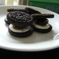 ゆいランラン's cooksnap of when they made チョコクッキーラムレーズンサンド.