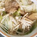 ねこのガストン's cooksnap of when they made 白菜豆腐いりキノコ汁.