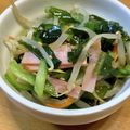 もんちゃんキノコ's cooksnap of when they made 生ワカメともやしときゅうりとハムのナムル.