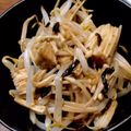 ばたみそーぱん☆'s cooksnap of when they made レンジで簡単☆もやしえのきの塩昆布和え。.