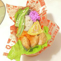 〜みみ〜's cooksnap of when they made 花れんこんの素揚げ。お弁当のデコに♪.