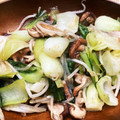 amysvoba's cooksnap of when they made 中国家庭料理♪青梗菜と椎茸のにんにく炒め.