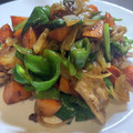 単身赴任料理初心者's cooksnap of when they made 簡単★豚肉とピーマン多めの野菜炒め.