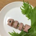 RedBlouse's cooksnap of when they made ソーセージ＆ウインナーで魚の骨キャラ　.
