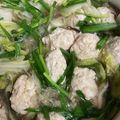 クック00N8WZ☆'s cooksnap of when they made 鍋に♥あったか簡単★はんぺん鶏団子♥.