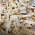 葉月優希's cooksnap of when they made 腸活♡大根とツナのサラダ.