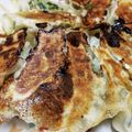 mahorou's cooksnap of when they made 野菜たっぷり餃子！ごま油がきいてるっ.