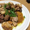 Sac’HiNa's cooksnap of when they made ビールに◎砂肝と鶏肉のガリバタレモン炒め.