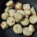 四児のハハ's cooksnap of when they made ☆簡単☆里芋のコンソメ焼き.
