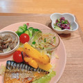 ★もとこ★'s cooksnap of when they made 食用菊ときゅうりとじゃこの酢の物.