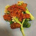 ピーナッツ子♪'s cooksnap of when they made 大豆ミートのから揚げブロッコリー添え.