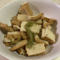 papikun's cooksnap of when they made 地味に絶品セロリと厚揚げの煮物★作り置き.