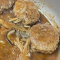 e☆25's cooksnap of when they made フライパン1つ！ズボラ煮込みハンバーグ.