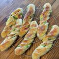 すずぼんきのっち's cooksnap of when they made 一瞬でねじれる？枝豆チーズベーコンパン♪.