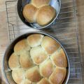オカメのパイン's cooksnap of when they made ほわっほわ！手ごねで黒糖ミルクちぎりパン.