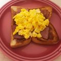 チェリチョコ's cooksnap of when they made 超簡単！苺ジャムベーコンエッグトースト.