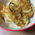 みょんとも's cooksnap of when they made 人参と玉ねぎと干しエビの天ぷら.
