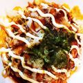 友梨香ママ's cooksnap of when they made 焼きそばリメイク！広島風お好み焼き！.