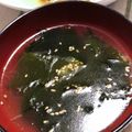 さとみんcookママ's cooksnap of when they made 10分で完成！焼肉屋さんのわかめスープ.