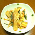 chisepoo's cooksnap of when they made 節約☆ニラともやしとちくわのオイマヨ炒め.