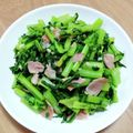 ＊なぁ＊'s cooksnap of when they made ベーコンと大根葉の炒め物.