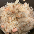camomila's cooksnap of when they made 鮭とゴボウの炊き込みご飯.