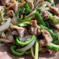1065386's cooksnap of when they made 豚肉とピーマンの照り☆照り炒め.