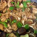 tomiori411's cooksnap of when they made 茄子と舞茸のニンニク醤油煮.